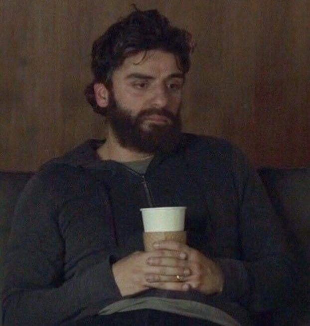 네, 수익 실현했습니다. 네, 아직도 오르고 있네요. 아니요, 더 보지 않아요. 📈